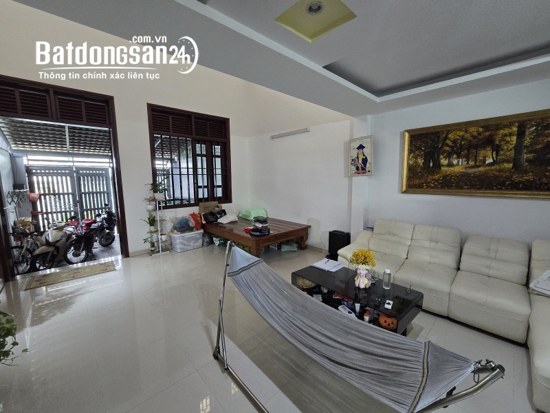Bán nhà 100m², 2PN, 2WC, Linh Đông, Thủ Đức, 4.95 tỷ, sổ hồng