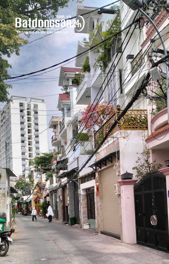 NHÀ ĐẸP NGUYỄN SƠN – Tân Phú ,4 TẦNG KIÊN CỐ – XE HƠI VÀO TẬN NHÀ – 60M2 CHỈ 7TỶ8
