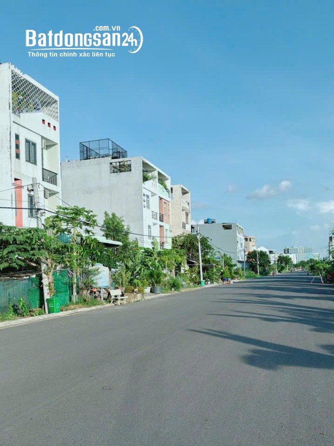 Cần Bán đất 13A Hồng Quang lô 126m2 đường 12m lô A23 gần NV Linh