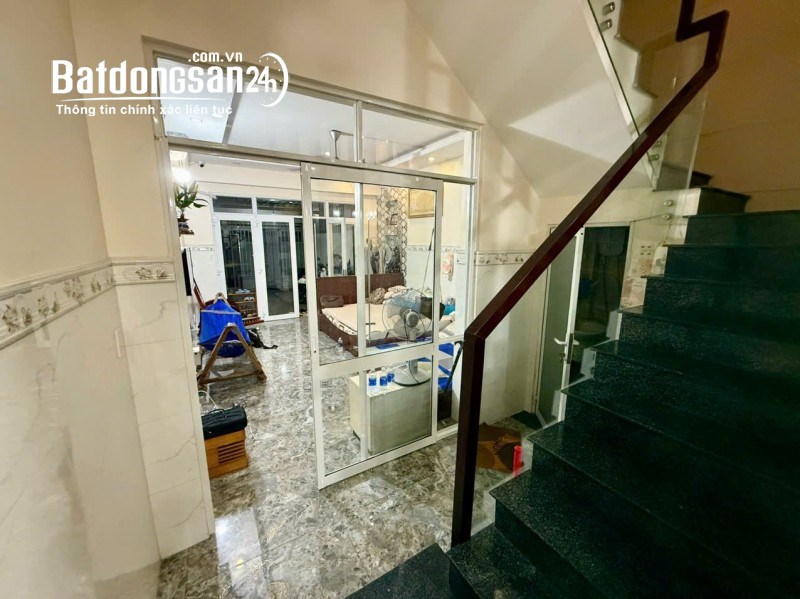 Bán nhà 84m², 4 tầng, 5PN, 4WC, Tam Bình, Thủ Đức - 6.85  tỷ