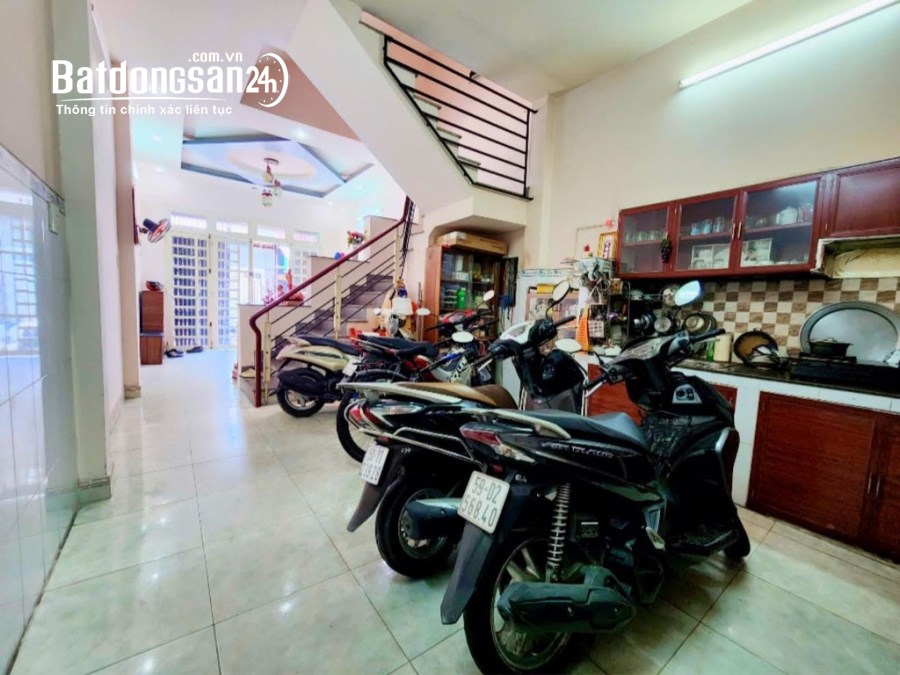 Bán nhà Đường Phạm Văn Hai, Phường 3, Quận Tân Bình