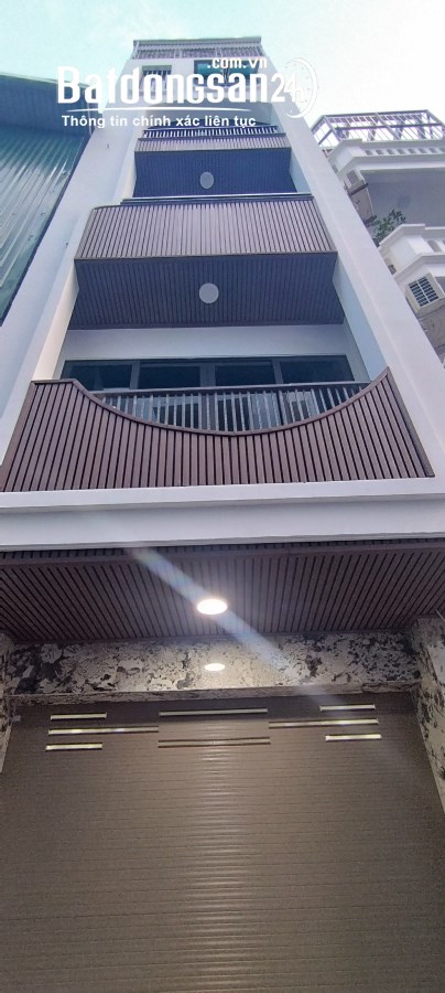 Bán nhà 16 Nguyễn Văn Huyên, Dịch Vọng, Cầu Giấy, Hà Nội.