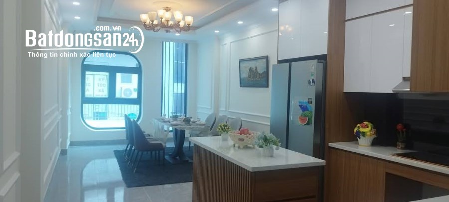Bán nhà 16 Nguyễn Văn Huyên, Dịch Vọng, Cầu Giấy, Hà Nội.
