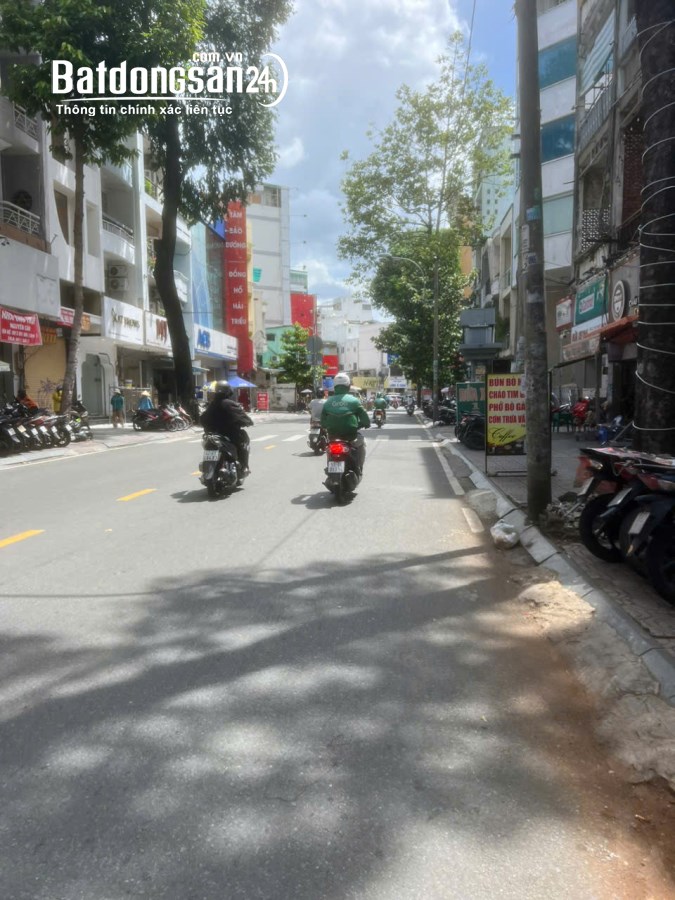 Bán nhà mặt tiền Đường Trần Quang Khải, Phường Tân Định, Quận 1