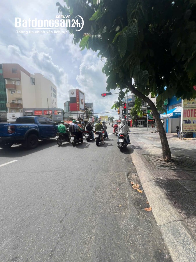 Bán nhà mặt tiền Đường Đinh Tiên Hoàng, Phường Đa Kao, Quận 1