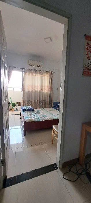 Gần ngã tư Âu Cơ-Lạc Long Quân,Tân Bình.7m x 8m.giá 2tỷ400