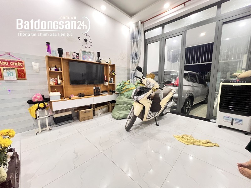 Bán nhà Đường số 11, Phường Linh Xuân, Tp Thủ Đức, 5.5 tỷ, 72m², 2 tầng, 3PN