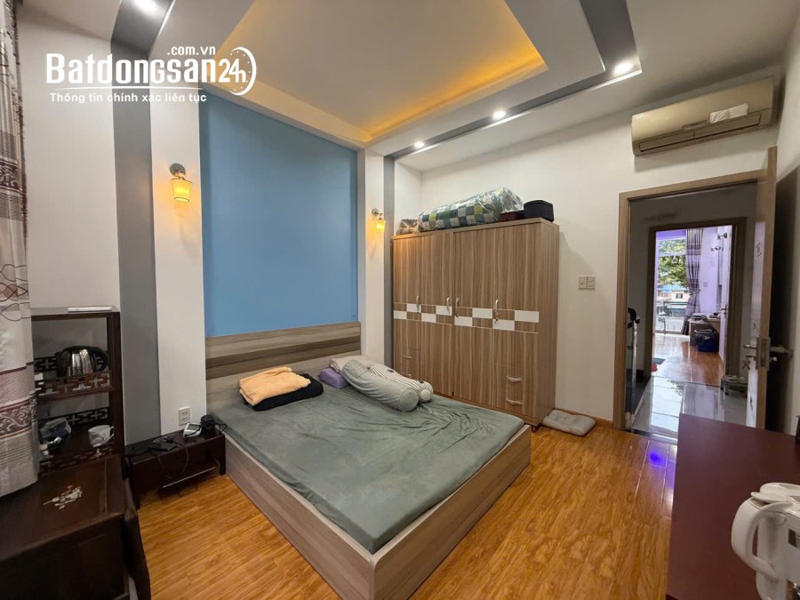 Bán nhà Hẻm Xe Hơi Xóm Đất, gần Đường Ông Ích Khiêm, Phường 8, Quận 11