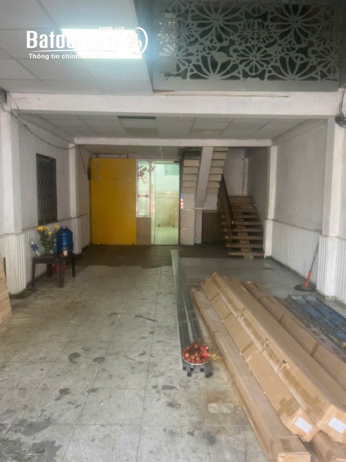 Bán nhà mặt tiền Đường Lạc Long Quân, Phường 9, Quận Tân Bình
