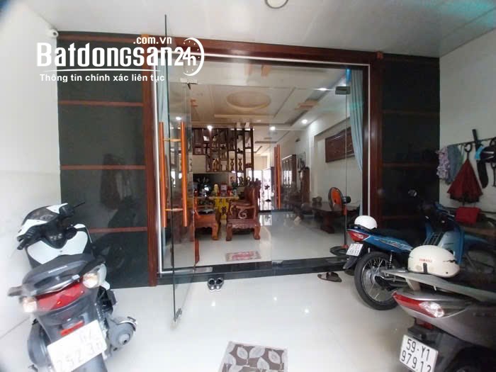 CẦN BÁN GẤP NHÀ 2 MẶT TIỀN HXH NGUYỄN THỊ BÚP, 5.5X18M, XÂY 4 LẦU,CHỈ 8TỶ