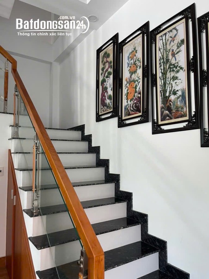 BÁN NHÀ MẶT TIỀN TRUNG MỸ TÂY 16 - Quận 12 - 1 TRỆT - 3 LẦU - 5,5x15m - NHỈNH 7 TỶ