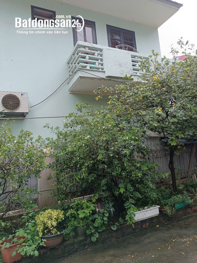 Bán nhà vườn 165m Võng Thị, Bưởi, Tây Hồ, Hà Nội.