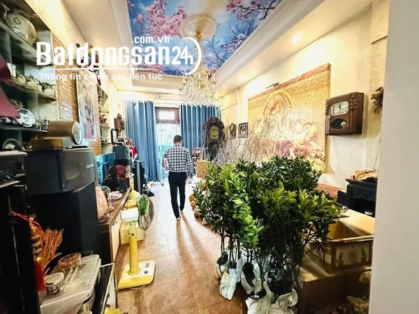 Bán nhà liền kề TT11 Nguyễn Khuyến – KĐT Văn Quán, Hà Đông, diện tích 95m²,gần hồ