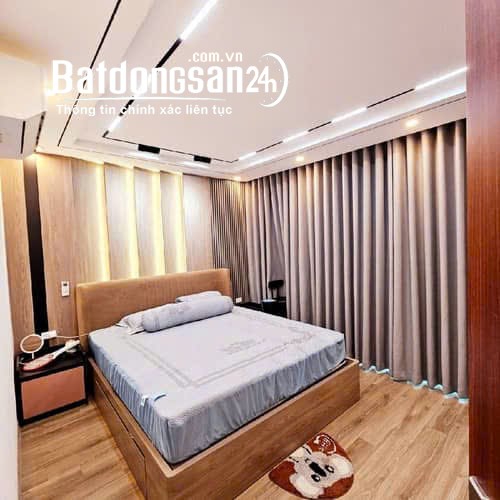 Dịch Vọng, CẦU GIẤY, PHÂN LÔ VỈA HÈ  Ô TÔ TRÁNH - 2 THOÁNG TRƯỚC SAU