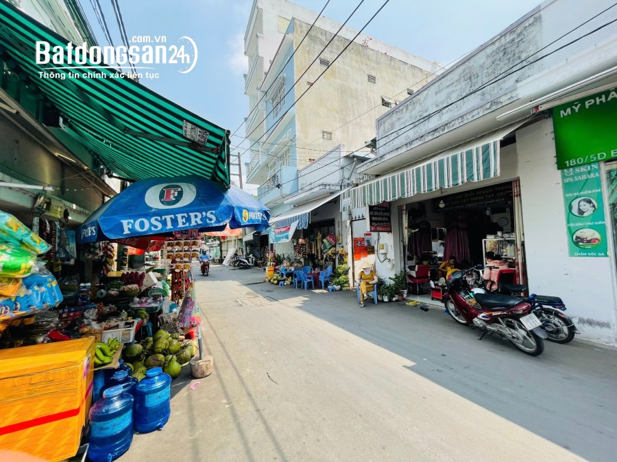 nhà hẻm 180 Bùi văn Ba Phường Tân Thuận Đông Q7. Dt 10x18,5m
