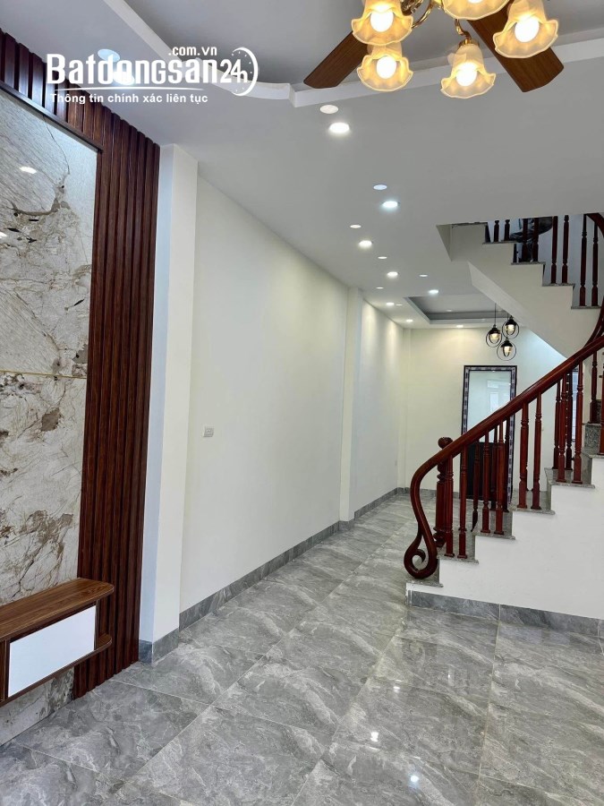 BÁN NHÀ TRUNG LIỆT ĐỐNG ĐA NHÀ MỚI Ở NGAY  THANG MÁY Ô TÔ ĐỖ 27M 6T 10,6TỶ