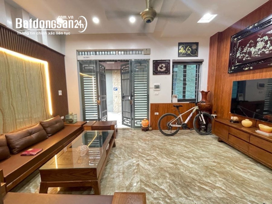 BÁN NHÀ TRUNG LIỆT ĐỐNG ĐA NHÀ MỚI Ở NGAY  THANG MÁY Ô TÔ ĐỖ 27M 6T 10,6TỶ