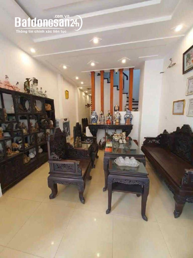 Bán nhà ngõ Đường Võ Chí Công, Phường Nhật Tân, Quận Tây Hồ