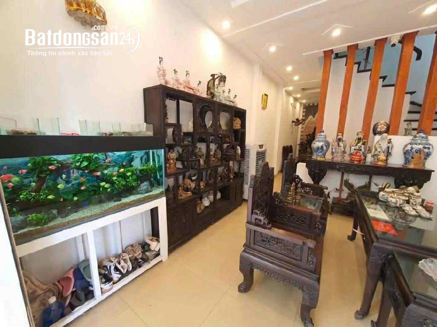 Bán nhà ngõ Đường Võ Chí Công, Phường Nhật Tân, Quận Tây Hồ