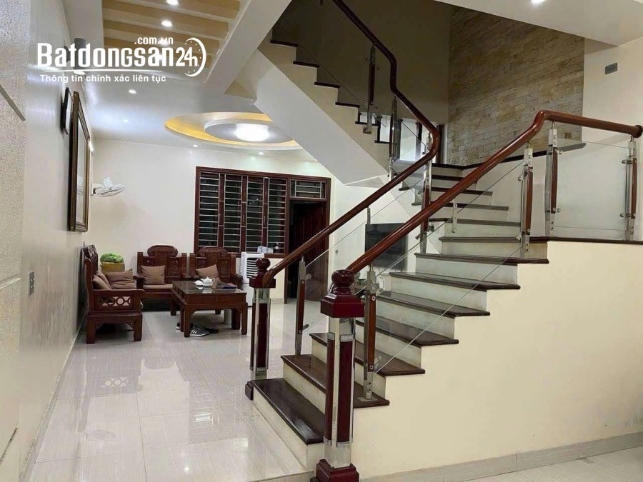 BÁN NHÀ VĨNH HỒ THÁI THỊNH,MẶT CHỢ KINH DOANH ÔTÔ QUA NHÀ 40M 4 TẦNG 12TỶ