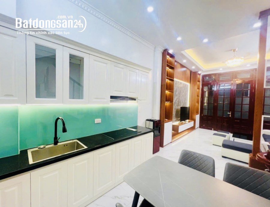 Bán Nhà Thụy Khuê- Nhà Đẹp Long Lanh- Sẵn Về Ở Ngay- 5 Tầng- 7 Tỷ