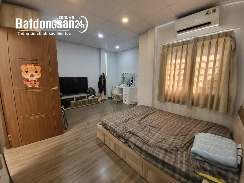 Bán Nhà 2 tầng, 5.3x20m, đường Hưng Phú P.8 Q.8; 6,6 Tỷ. 