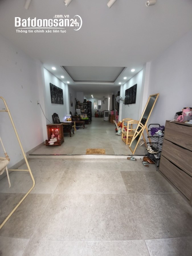 Bán Nhà 2 tầng, 5.3x20m, đường Hưng Phú P.8 Q.8; 6,6 Tỷ. 