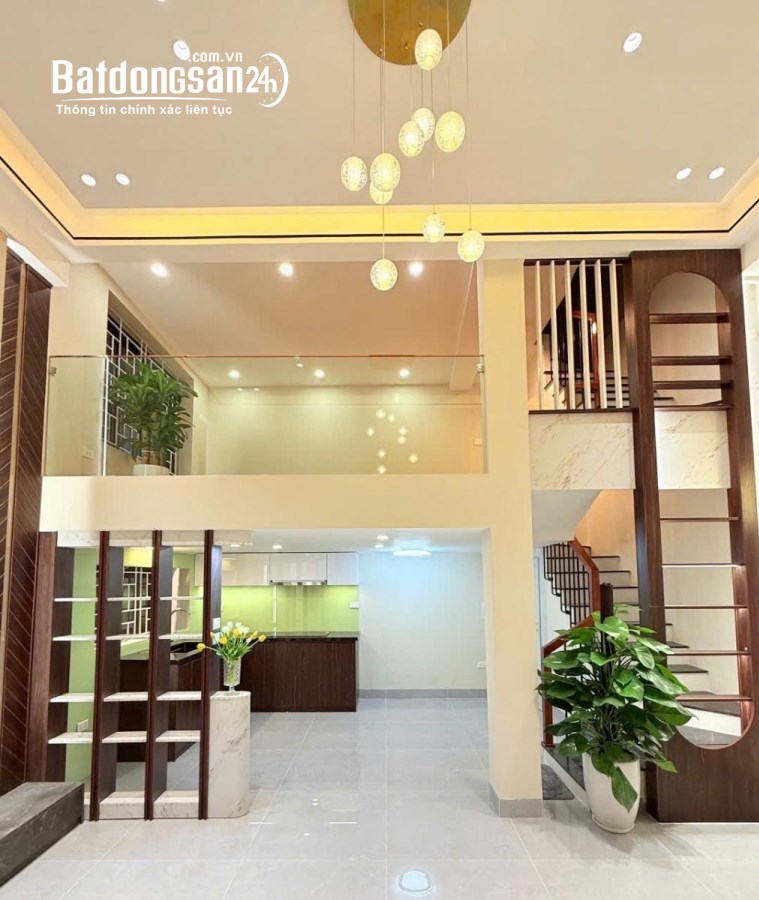 NHÀ MOI ĐƯỜNG LÁNG LÔ GÓC 3 THOÁNG SIÊU RỘNG ÔTÔ ĐỖ QUANH NHÀ THANG MÁY 40M 6T 14.5TỶ