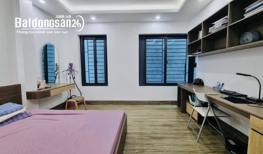 Bán nhà Thuỵ Khuê- 5 tầng mới- Sẵn về ở luôn- 8,x tỷ