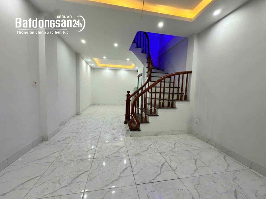 Bán nhà gần Nguyễn Hoàng Tôn, Phường Cổ nhuế 2, Quận Bắc Từ Liêm