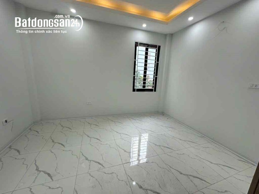 Bán nhà gần Nguyễn Hoàng Tôn, Phường Cổ nhuế 2, Quận Bắc Từ Liêm