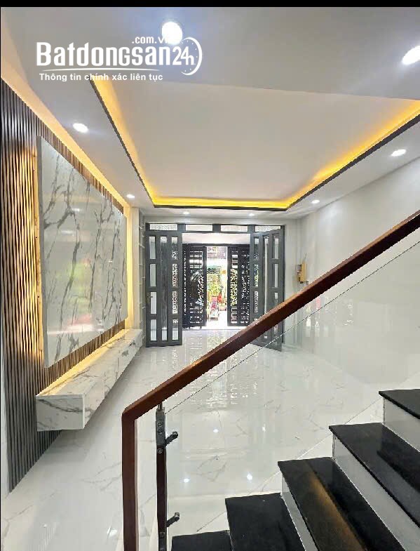Bán nhà Đường Nguyễn Thị Tần, Phường 3, Quận 8