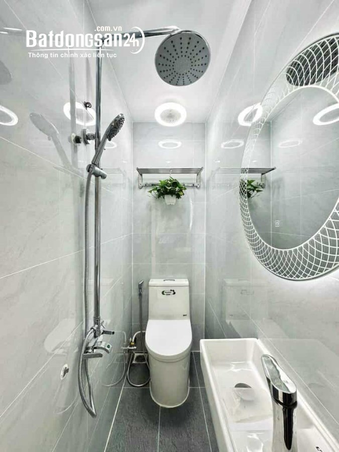 Bán nhà Đường Nguyễn Trường Tộ, Phường 17, Quận Phú Nhuận