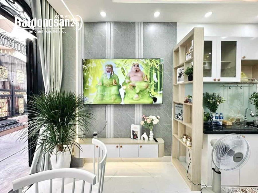 Bán nhà Đường Nguyễn Trường Tộ, Phường 17, Quận Phú Nhuận