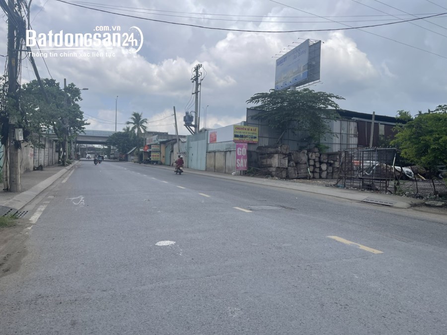 Bán lô đất Mặt tiền đường Nguyễn Duy Trinh, phường Phú Hữu, quận 9 (TP.Thủ Đức).