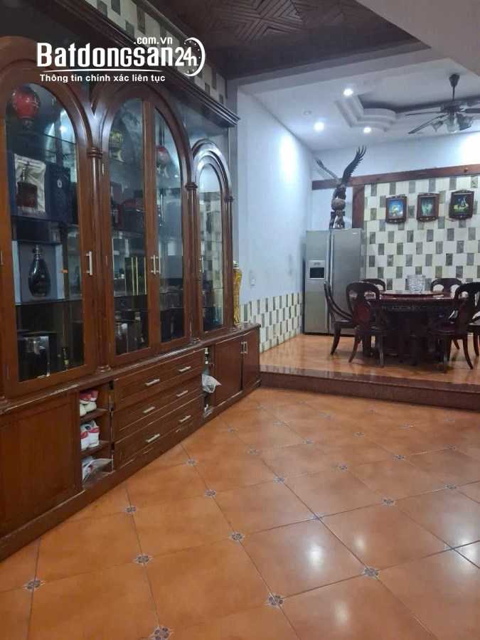 💥💥💥 MẶT PHỐ VỊ TRÍ ĐẮC ĐỊA -PHÂN LÔ TRUNG YÊN CẦU GIẤY - VỈA HÈ RỘNG KINH DOANH ĐỈ