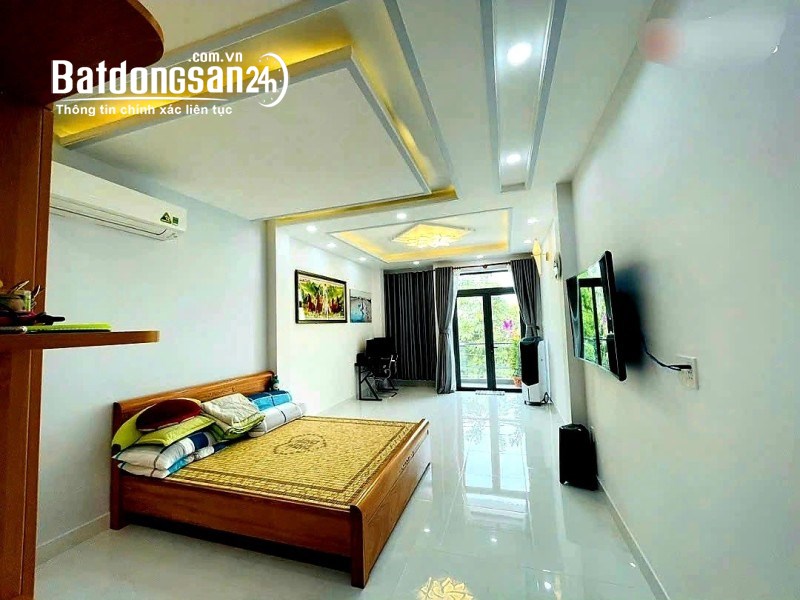 Bán nhà mặt phố Linh Tây, Thủ Đức, 106m², sổ hồng, 12.2 tỷ, Đường Số 4