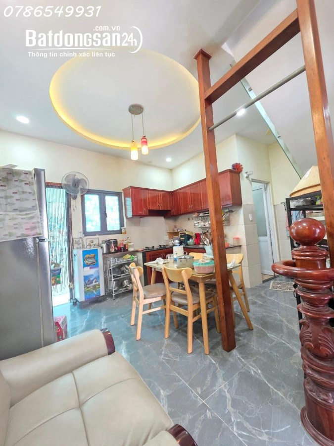 Bán nhà 75m2 ngay Cao Đẳng Công Thương  Đỗ Xuân Hợp, Phước Long