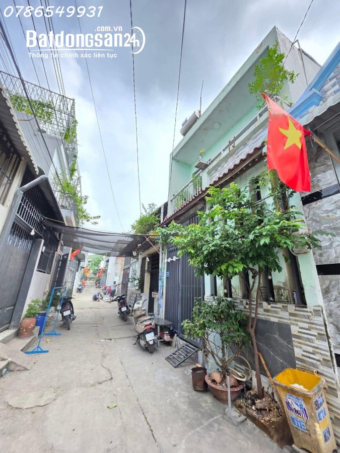 Bán nhà 75m2 ngay Cao Đẳng Công Thương  Đỗ Xuân Hợp, Phước Long