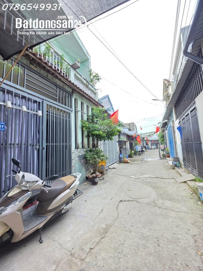 Bán nhà 75m2 ngay Cao Đẳng Công Thương  Đỗ Xuân Hợp, Phước Long