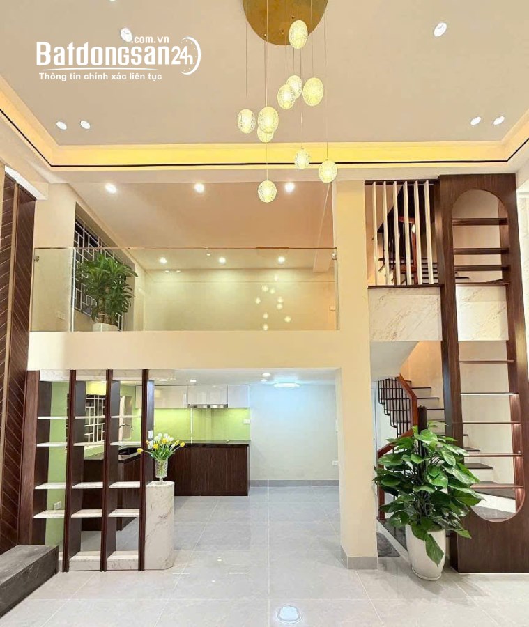 Đống Đa BÁN NHÀ LÁNG TRUNG ĐỐNG ĐA NHÀ MỚI THANG MÁY, DT 40M 5T GIÁ 9.9TỶ