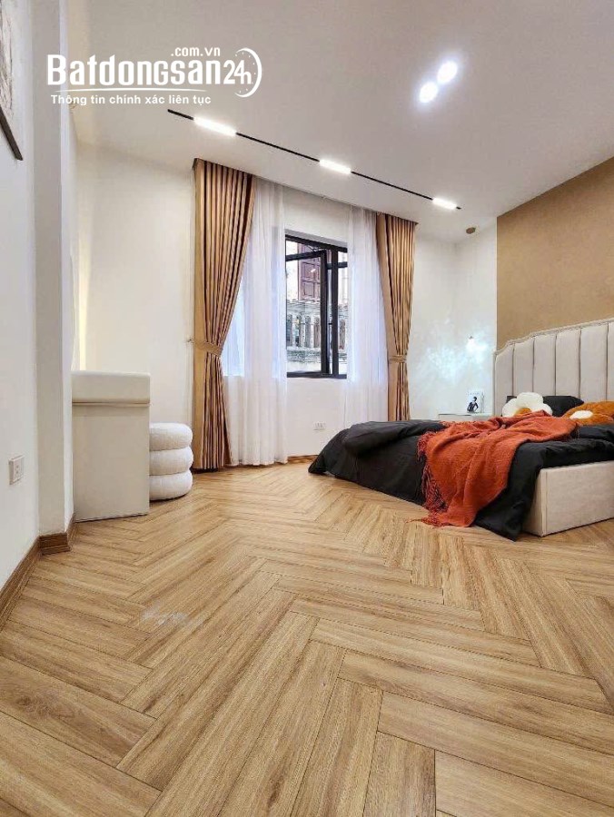 BÁN NHÀ CHÙA BỘC ĐỐNG ĐA KINH DOANH ÔTÔ ĐỖ CỬA DT 40M 4T 13.4 TỶ