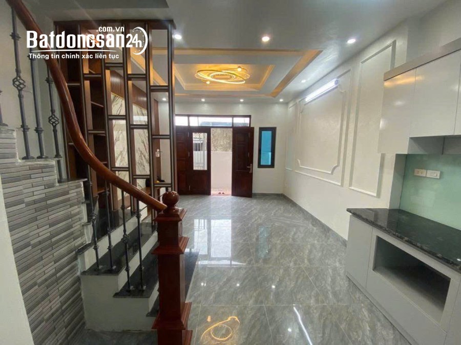 BÁN NHÀ CHÙA BỘC ĐỐNG ĐA KINH DOANH ÔTÔ ĐỖ CỬA DT 40M 4T 13.4 TỶ
