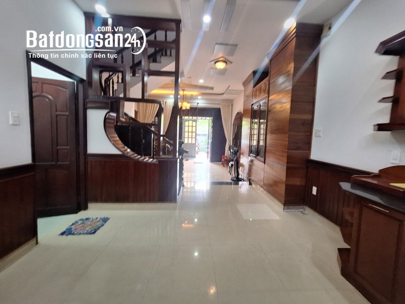 Bán nhà Đỗ Xuân Hợp, Q.9, Phước Long B. 60m2, 3 tầng, 4PN. Sổ hồng,