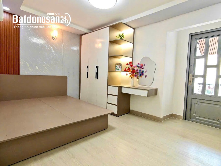 Bán NR 2 tầng Đường Cách Mạng Tháng Tám (Quận 3), Phường Nhiêu Lộc, Hồ Chí Minh