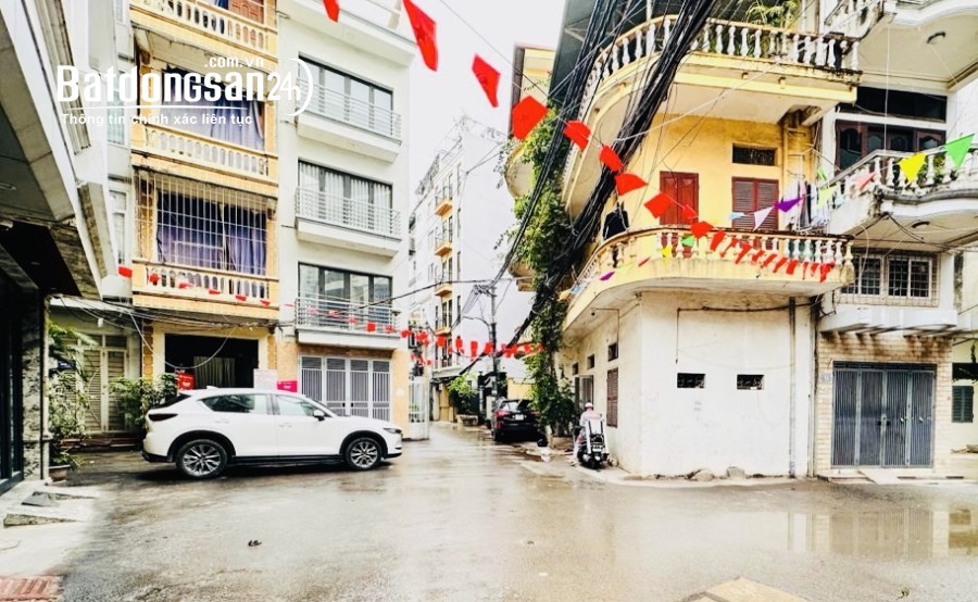 NHÀ LẠC LONG QUÂN- VIEW HỒ TÂY- SÁT Ô TÔ ĐỖ- 42M- 5 TẦNG- 8.x TỶ