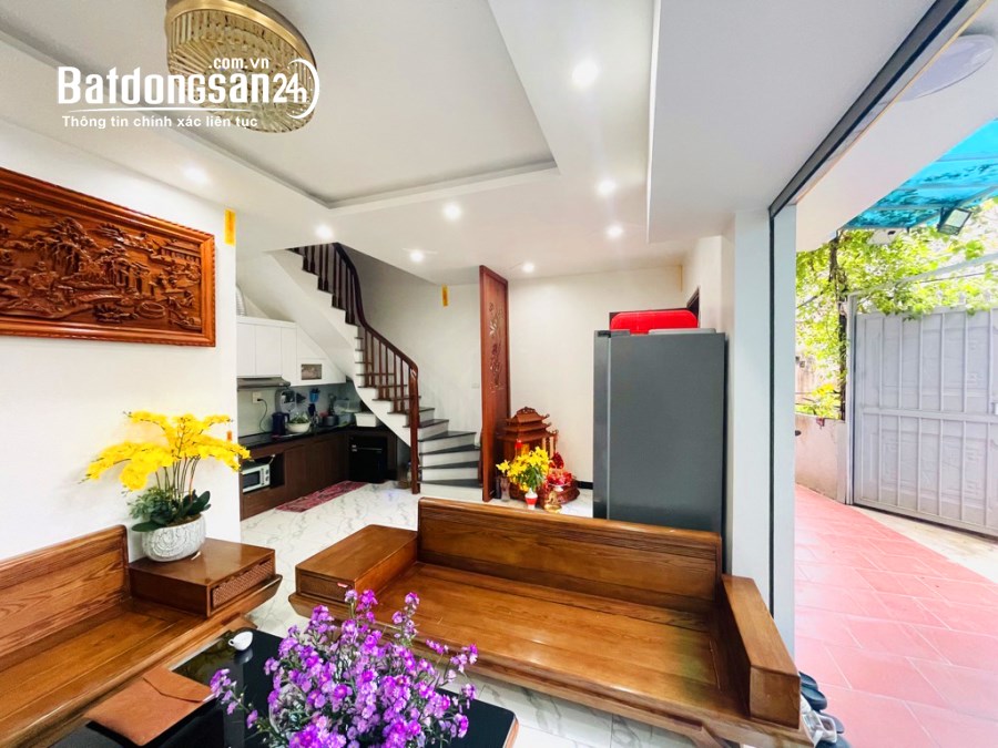Bán nhà Phố Hà Trì, Hà Đông - 40m², 5 tầng, thang máy, chỉ 7.2 tỷ!