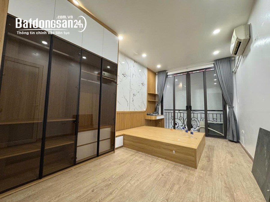 NHÀ ĐẸP CẦU GIẤY - CÁCH Ô TÔ VÀI BƯỚC - FULL NỘI THẤT - 35M2 - 5 TẦNG - 7,5 TỶ