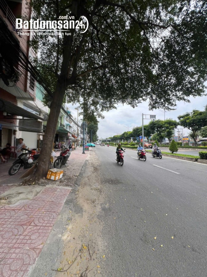 Bán nhà mặt tiền Đường Trường Chinh (Quận 12 cũ), Phường Đông Hưng Thuận, Hồ Chí Minh