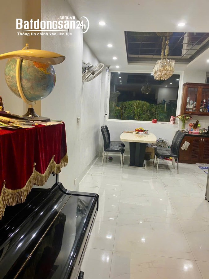 Nhà Vũ Hữu Thanh Xuân 54m2x4 tầng, gara ô tô, giá 17.5 tỷ